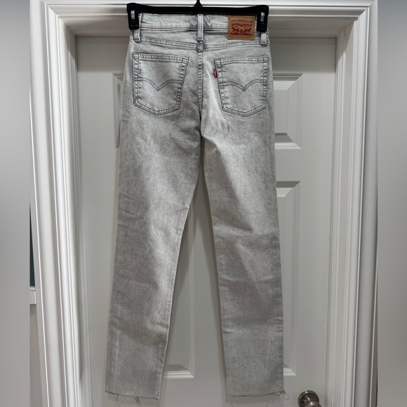 LEVI’S 724 HIGH RISE SLIM STRAIGHT WOMEN'S JEANS Size 25 Grey Raw Hem - Picture 15 of 15